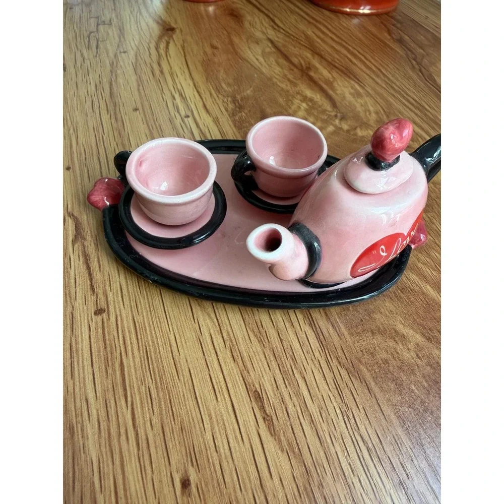 Vandor I Love Lucy Miniature Tea Set Forever Friends Pink Heart 6pc Set OS